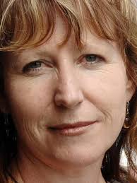 Curran resigns as a Minister