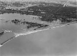 Major floods in china, for example, killed about 2 million people in 1887, nearly 4 million in 1931, and about 1 million in 1938 the 1993 flood on the upper mississippi river and midwest killed only 47 people, but the u.s. This Day In History The Central China Floods Of 1931 Thatsmags Com