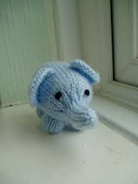 A crochet lovey security blanket makes the perfect gift for a little one and we have rounded up a collection of perfection that includes adorable characters and animals that you will love. Mini Elephant Animal Knitting Patterns Elephant Pattern Knitted Toys Free Patterns