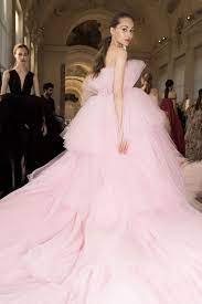 Backstage Giambattista Valli Couture Fall 2017 Paris Fashion Week Photo Jason Lloyd Evans Fashion Beautiful Gowns Dresses