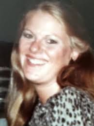 Joni Weaver's Instagram, Twitter & Facebook