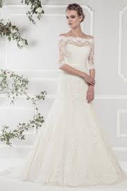 Carmen ausschnitt braut lounge wiesbaden. Glamouroses Dramatisches Carmen Ausschnitt 1 2 Armel Applikationemememen Figurumspielende Passform Spitze Kapelle Schleppe Brautkleid Marry Me Vestidos D