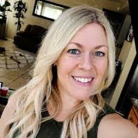 Andrea Dolan's Instagram, Twitter & Facebook