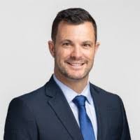 Quinton Rowe's Instagram, Twitter & Facebook