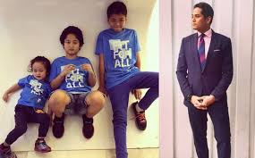 Public figures khairy jamaluddin and nori abdullah talk about having a child diagnosed with autism spectrum disorder and how. Miliki Anak Autisme Kj Tak Bezakan Kasih Sayang Dengan Anak Normal Gempak