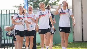 Sie können sich aber für unseren ticketalarm anmelden und sich automatisch informieren. Frauen Wm 2019 Deutschland Muss Gegen Schweden Reifeprufung Bestehen