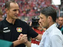Augsburgs trainer heiko herrlich leistete sich während der quarantäne einen seit montag befindet sich der gesamte kader und trainerstab des fc augsburg im hotel „schempp in. Fc Augsburg Heiko Herrlich Wird Trainer Kuriosum Bei Reuter Anruf Fussball