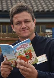 Gavin Puckett's Instagram, Twitter & Facebook