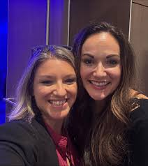 📸 Selfie mode: ON 📸 OAPN had an incredible time at @midwestartsxpo! Our  days were jam-packed (15 hours, to be exact!) with awesome showcases,  insightful professional development sessions, and the best part—reconnecting