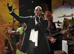 Chocolate factory is the fifth solo album by american recording artist r. Timeline Of R Kelly S Life And Career