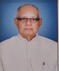 Parsis opting for cremation in Navsari and Bharuch too... Since the  dokhmenashini system has collapsed due to total absence of vultures more  and more Parsis are opting for alternate method of disposal