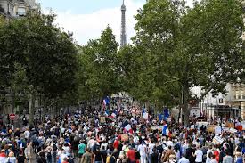 Descubre las últimas noticias, fotografías y vídeos sobre manifestaciones ¡te contamos las últimas novedades! Tercer Sabado Consecutivo De Manifestaciones En Francia Contra El Pase Sanitario Internacional