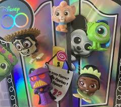 DISNEY DOORABLES LOT SERIES 10