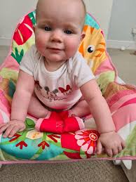 Ok mummas. Question. For those that make their own baby food. What do you  make? How do you store it and how long for? My little one is 7 months old  and