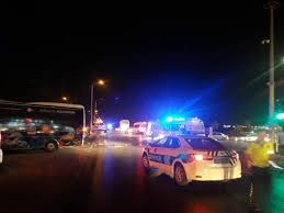 Manavgat'ta meydana gelen trafik kazasında 19'u i̇srail uyruklu turist olmak üzere 21 kişi yaralandı. Antalya Da Son Dakika Trafik Kazasi Antalya Manavgat Yolunda Yolcu Otobusu Ile Tur Otobusu Carpisti