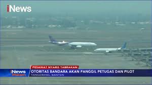 Sriwijaya air diketahui biasanya merawat pesawat di garuda maintenance facility (gmf) aeroasia. Pesawat Garuda Nyaris Tabrakan Di Bandara Soetta Petugas Dan Pilot Diperiksa Inews Malam 13 12 Youtube