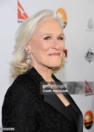 Former basketball player Luc Longley and celebrity chef Anna Gare... News  Photo