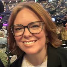 April Elliott (aprilelliott)