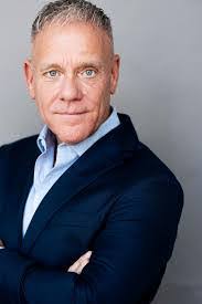 Kenneth Botsford's Instagram, Twitter & Facebook