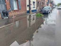 Publié aujourd'hui à 01h49, mis à jour à 01h54. Une Pluie D Orage Provoque Des Inondations A Abbeville Mareuil Caubert Et Behen