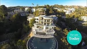 Hij telde liefst 70 miljoen dollar (bijna 60 miljoen euro) neer voor de chique villa. Video Huis Van Reinout Oerlemans In Los Angeles Verkocht Voor 70 Miljoen Dollar