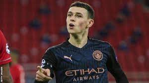Phil foden smashes home the rebound after bernd leno saves sergio aguero's first effort, and man city extend their advantage against arsenal. Olympiakos 0 1 Manchester City Phil Foden Sends City Into Champions League Last 16 Bbc Sport