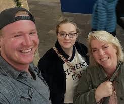 Annette Goodfellow's Instagram, Twitter & Facebook