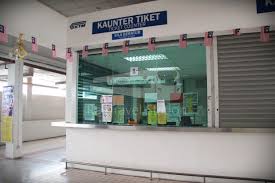 Alor setar railway station is located 11.9 km by road from kuala kedah ferry terminal. Ktm Komuter Northern Sector 2963dn Padang Besar To Anak Bukit By Train Railtravel Station