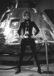 There, he studied architecture and worked with jeanne paquin after the war. Space Age Suits Pierre Cardin 1968 Pierre Cardin Bubble Dress Pierre