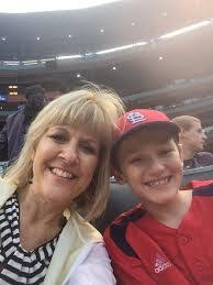 Karen Kellenberger's Instagram, Twitter & Facebook