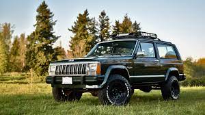 Now, for the first time ever, the elevated interior features a third row of seating. 1992 Jeep Cherokee Laredo 5 Speed For Auction On Bat