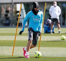 The latest tweets from @benzema Karim Benzema On Twitter ðŠðžðžð© ð¡ð®ð¬ð­ð¥ð¢ð§ð  Training Neverdone