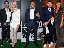 The site lists all clubs he coached and all clubs he played for. Photos Amandine Henry Qui Est Karim Le Compagnon De La Closer