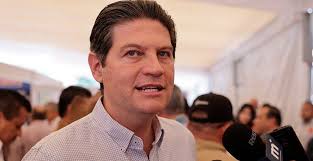 Estrena el Sistema Michoacano noticiario radiofónico