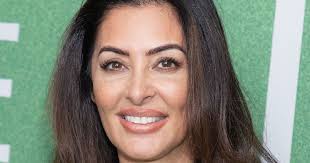 Noughties TV legend joins EastEnders as mysterious woman in Suki twist