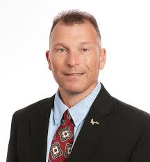 Rob Dinan's Instagram, Twitter & Facebook