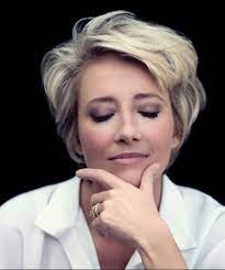 British actress emma thompson has appeared in many films, television programmes and stage productions. 50 Wunderschone Kurze Frisuren Besten Frisur Stil Moderne Kurze Frisuren Haarschnitt Kurz Frisuren