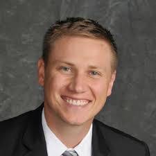 Kara Bateman's Instagram, Twitter & Facebook