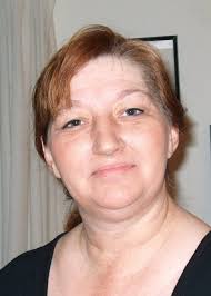 Elizabeth Mealey's Instagram, Twitter & Facebook