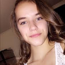 Tabatha Hoover's Instagram, Twitter & Facebook