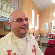 Vurderer å gi seg i menighetsrådet