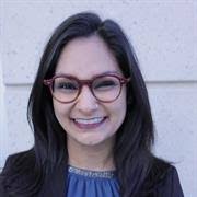 Sarah Hengel's Instagram, Twitter & Facebook