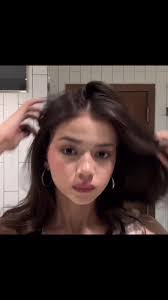 Anna Kerrigan's Instagram, Twitter & Facebook