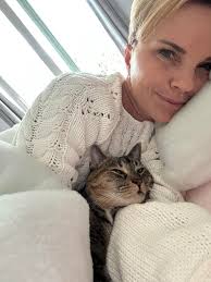 Rehoming two indoor cats, Binx and Luna, in Vista area