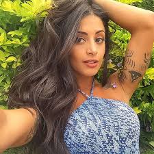 Aline riscado entrega data de estreia de reality de futebol que vai comandar no sbt. Com O Ex Marido Baleado Aline Riscado Posta Video Para Tranquilizar Fas Jovem Pan