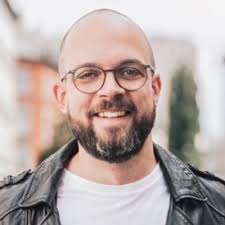 Nick Ehrlich auf LinkedIn: 🛑 Dieser RIESIGE Fehler hat mich 2 Jahre lang  von meinem ersten YT Video…