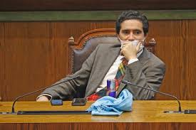 El ministro de hacienda, ignacio briones, fue el sexto en someterse a las preguntas del panel, en el ministro de hacienda, ignacio briones, se refirió en una entrevista para víax a casos emblemáticos. Ministro De Hacienda Dice Que No Esta En El Cargo Para Ser Popular Diario Financiero