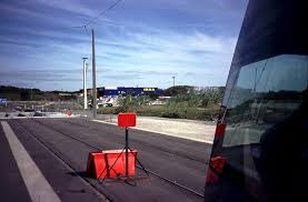 Envie de connaitre jour après jour les événements alternatifs à montpellier ? Le Mercredi 28 Septembre 2005 Jour De L Ouverture D Ikea Montpellier La Clientele Venant En Tramway Devait Descendre Au Terminus Odysseum D Alors Situe A Cinq Cents Metres A Pied Du Magasin Photo