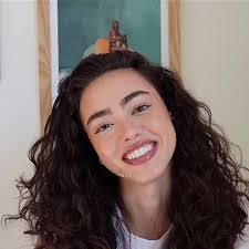 Kiana David's Instagram, Twitter & Facebook