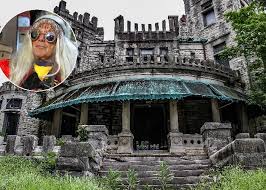 It was active from 1980 to 1987. Why An Eccentric Millionaire Abandoned This American Castle Loveproperty Com